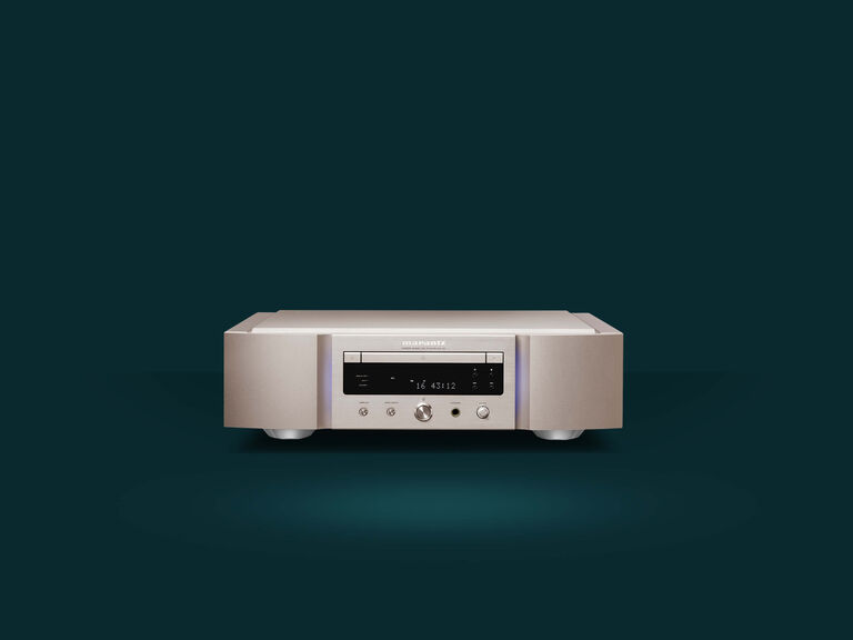 SA-10 - Silver front view Lifestyle