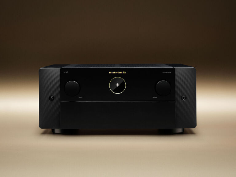 AV 10 - Black lifestyle view